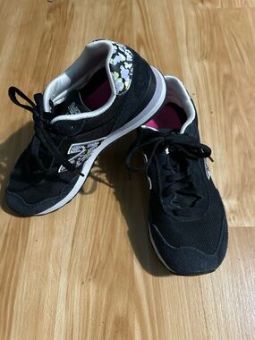 New Balance Black Sneakers with Floral Heel Accent
